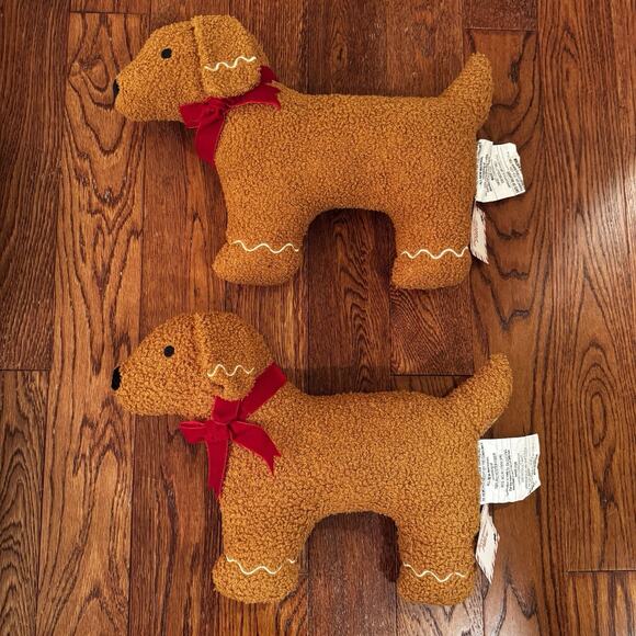 NEW 2 Target Bullseye Gingerbread Dog Pillow Christmas Cottage Core Holiday 2025 - Picture 1 of 16